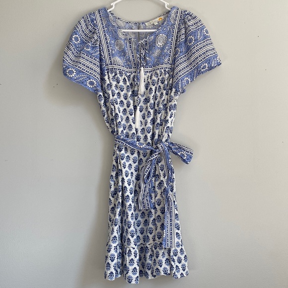 Summer dress - Picture 1 of 5